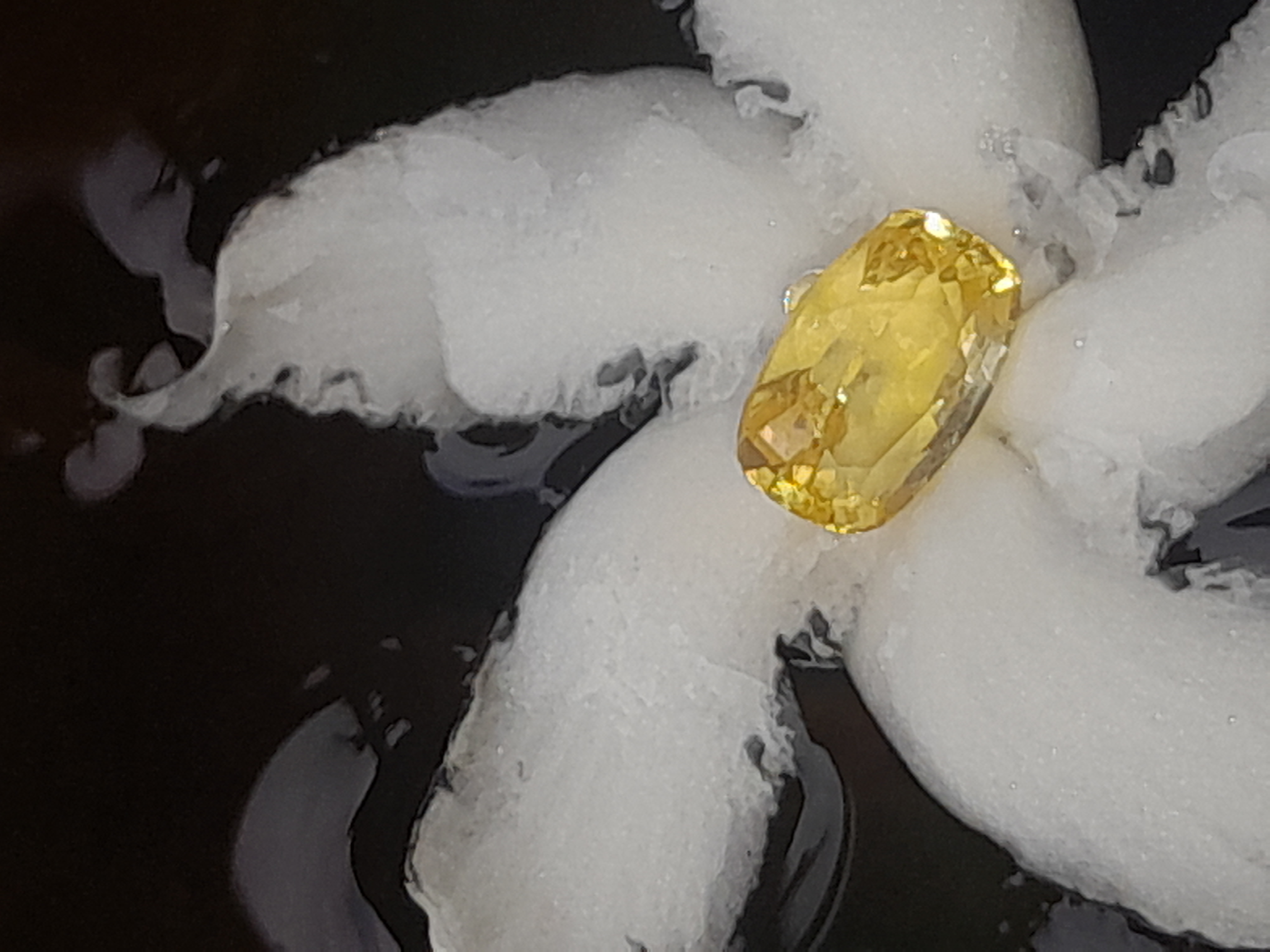 Yellow Sapphire - Image 4